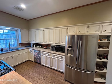 142 West Park N, Duncan, MS 38740 - photo 5