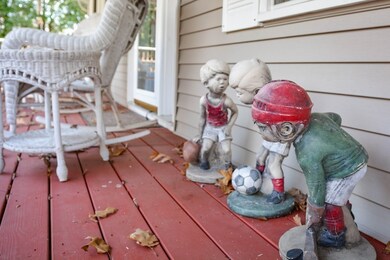 325 Johnny Appleseed Ln, Leominster, MA 01453 - photo 7