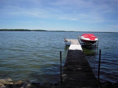 4208 Morris Park Rd, Mc Farland, WI 53558 - photo 5