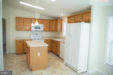 1 Nuthatch Ct E, Bechtelsville, PA 19505 - photo 6