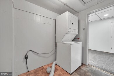 1039 Walnut St unit 1, Ashland, PA 17921 - photo 7