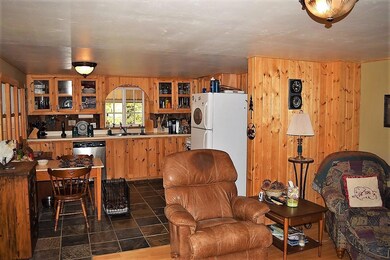 Living Room (11)