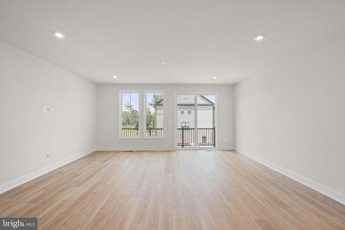 42108 Picasso Square, Brambleton, VA 20148 - photo 6