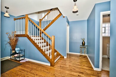 2149 Plainfield Dr, Des Plaines, IL 60018 - photo 7