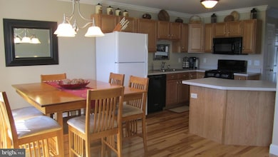 87 N Village Cir, Palmyra, PA 17078 - photo 7