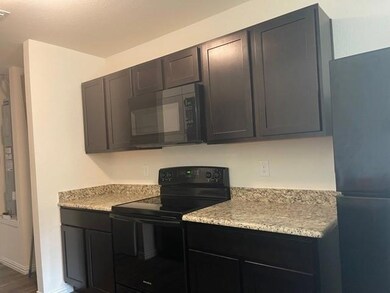 1206 N Brazos Ave, Cleburne, TX 76031 - photo 6