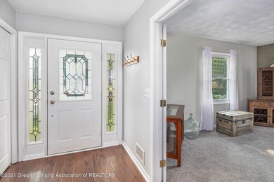 1441 Maycroft Rd, Lansing, MI 48917 - photo 3