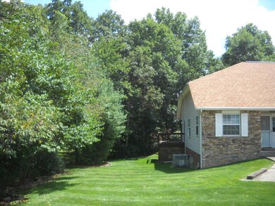 62 Hawthorn Loop, Crossville, TN 38555 - photo 2