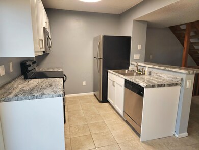 4995 Singleton Dr unit 18c, Hilliard, OH 43026 - photo 4