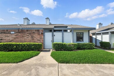 606 Bellaire Dr unit B, Hurst, TX 76053 - photo 2