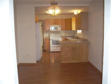 6136 Wexford Rd, Indianapolis, IN 46220 - photo 7