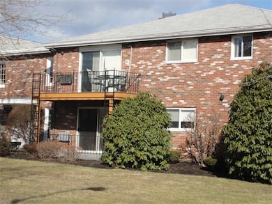 80 Fountain Ln unit 16, South Weymouth, MA 02190 - photo 2