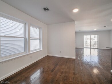 496 S 18th St, Newark, NJ 07103 - photo 7