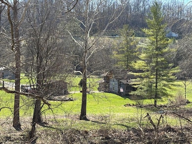 6033 Siemon Rd, Batesville, IN 47006 - photo 4