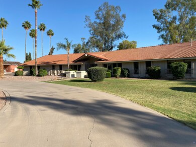 Exterior 1129 S. Lyn Rae Square