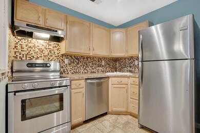 555 Russell Rd unit F39, Westfield, MA 01085 - photo 3