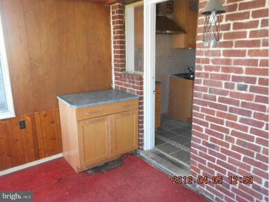 1037 Wedgewood Rd, Baltimore, MD 21229 - photo 6
