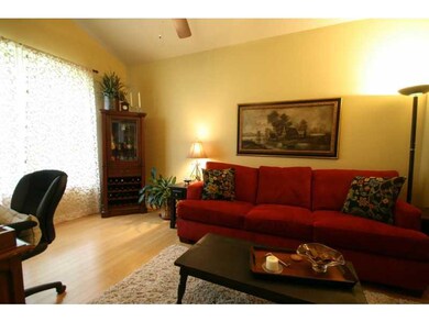 Studio/Study/Office.