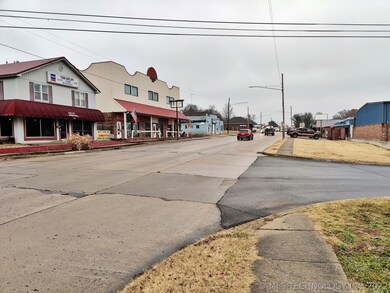 609 S Muskogee Ave, Tahlequah, OK 74464 - photo 6