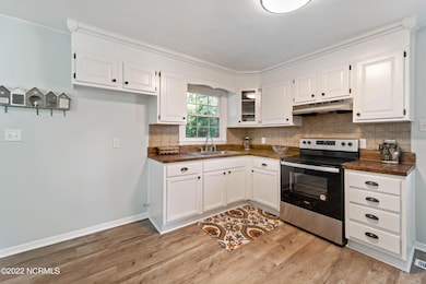 311 Lakewood Dr, Jacksonville, NC 28546 - photo 2