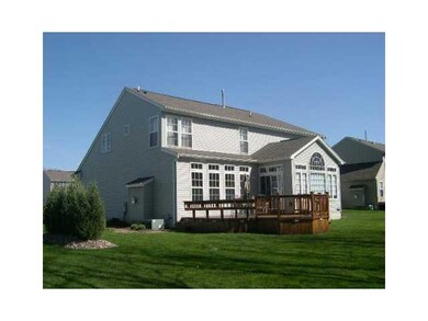 7276 Wilrose Ct, North Tonawanda, NY 14120 - photo 2