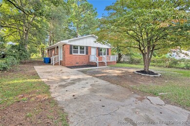 932 Weiss Ave, Fayetteville, NC 28305 - photo 2