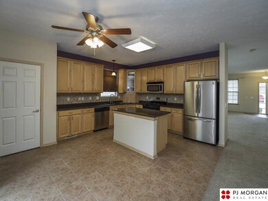 2204 S River Rock Dr, Papillion, NE 68046 - photo 5