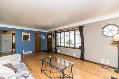 440 32nd St SE, Cedar Rapids, IA 52403 - photo 4