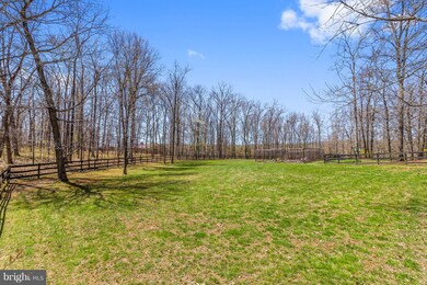 5519 Valley Green Dr, Broad Run, VA 20137 - photo 4