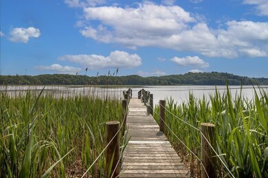 21 Old Jetty Rd, South Dartmouth, MA 02748 - photo 4