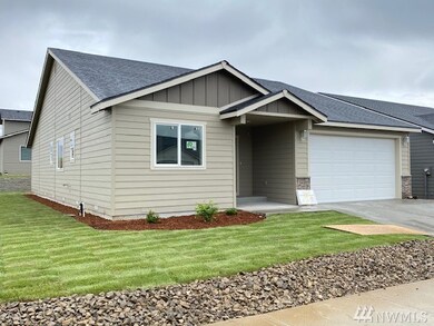 131 S Mystical Ave, East Wenatchee, WA 98802 - photo 4