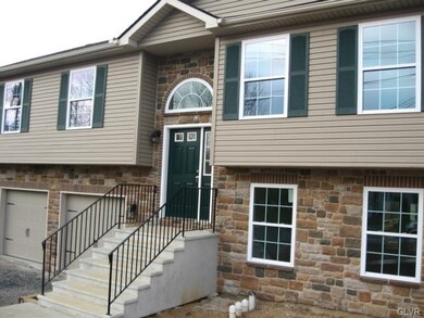 701 Oakwood St, Easton, PA 18045 - photo 3