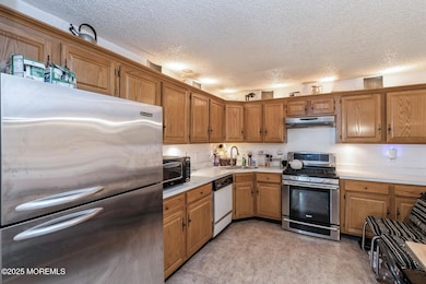 43 Howard Ct unit 904, Newark, NJ 07103 - photo 4