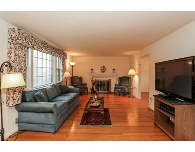 27 Walnut Place, Newton Highlands, MA 02461 - photo 5