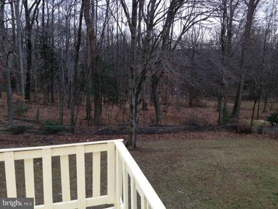 13315 Nassau Dr, Woodbridge, VA 22193 - photo 3