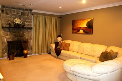 32 Hemlock Ct unit 140, Staten Island, NY 10309 - photo 7