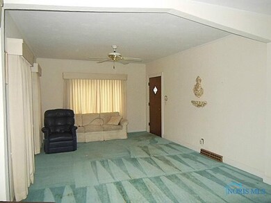 1029 Olson St, Toledo, OH 43612 - photo 5