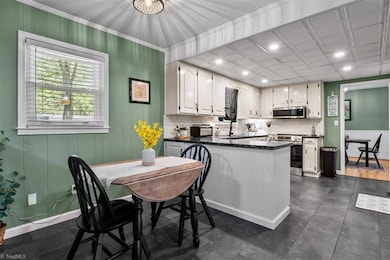 Breakfast nook