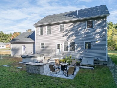 67 Highland St, Townsend, MA 01469 - photo 2