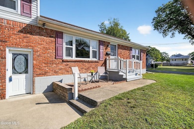 161 Dahlia St, Schenectady, NY 12306 - photo 2