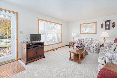 5602 3rd Ave, Vienna, WV 26105 - photo 3