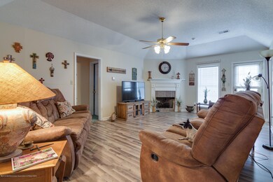 great room laminent floors