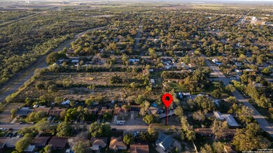 11 Rosebud Cir, Uvalde, TX 78801 - photo 4