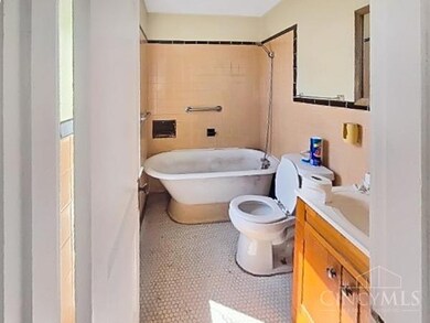 1723 1st Ave, Cincinnati, OH 45205 - photo 6