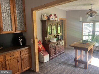 967 Winchester St, Paw Paw, WV 25434 - photo 6