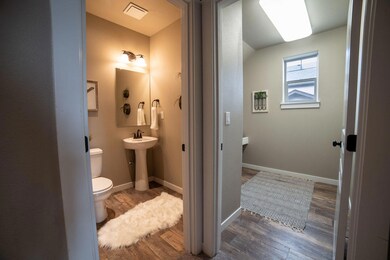 4596 SW Umatilla Ave, Redmond, OR 97756 - photo 5