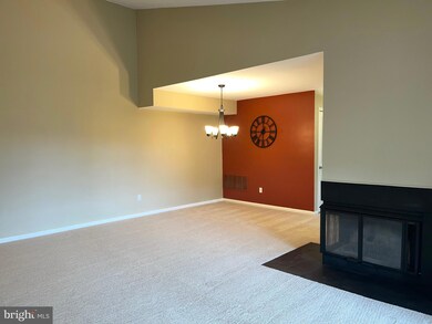 110 Lowell Ct unit 12, Princeton, NJ 08540 - photo 3