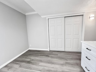 dining area or desk/office space