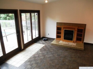 1325 Angelo Dr, Castleton On Hudson, NY 12033 - photo 4