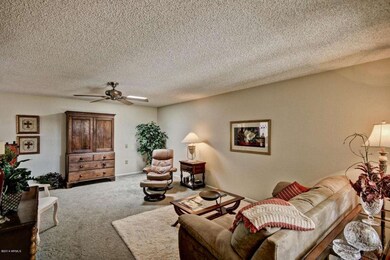 10539 W Wheatridge Dr, Sun City, AZ 85373 - photo 3